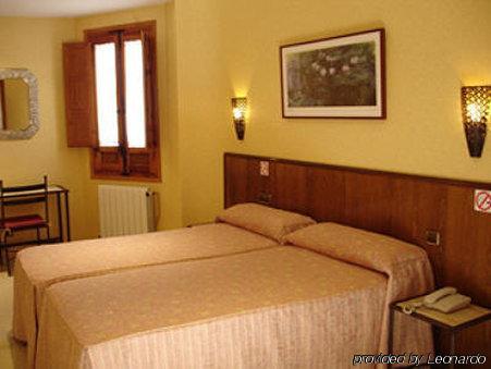Hostal Sol Toledo Eksteriør billede