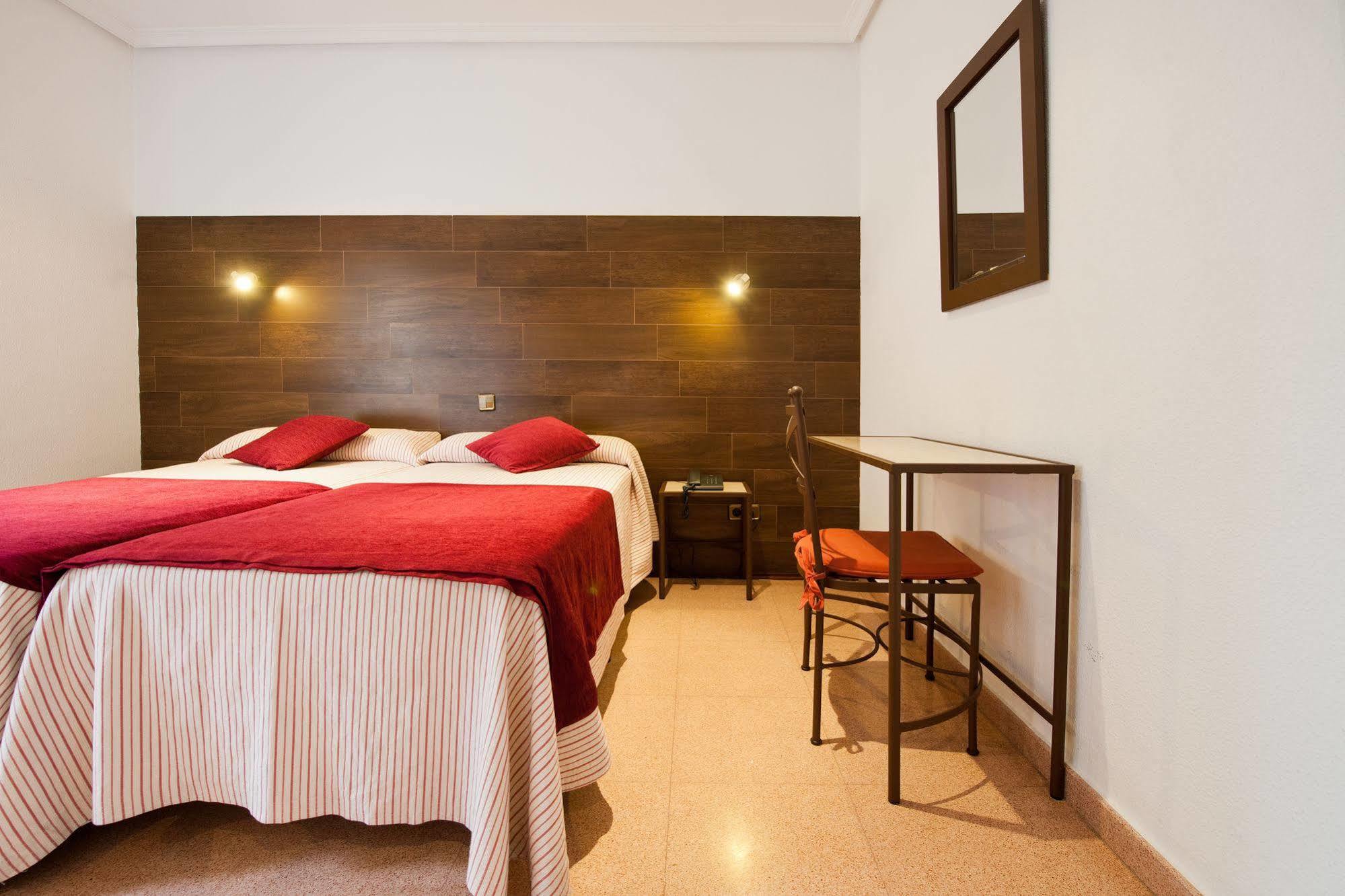 Hostal Sol Toledo Eksteriør billede